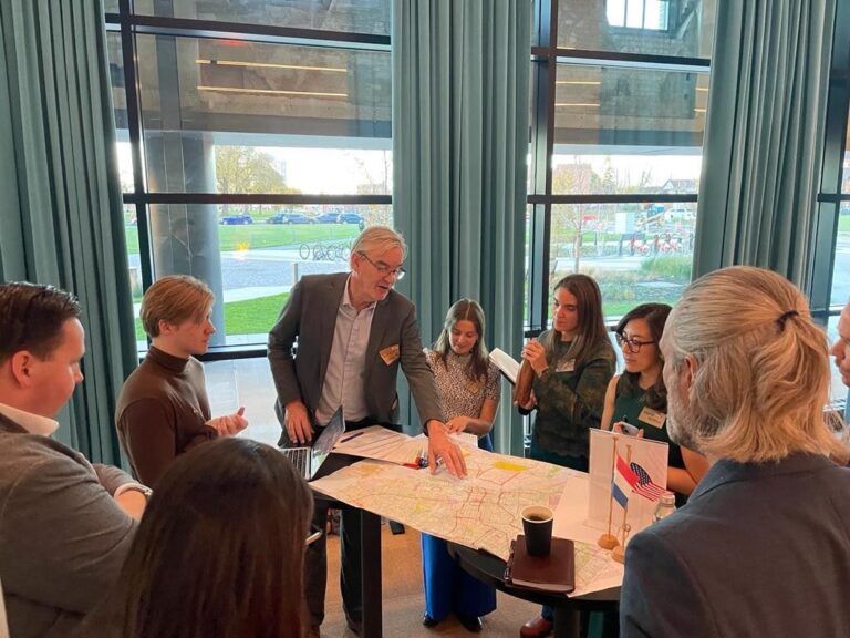 vakmagazine_globe_evofenedex_2023_08_dec_479_landen_VS_Bart_van_Bolhuis_Stijn_Jaspers_Urban_dialogues_Detroit_bbcc2d3425_306